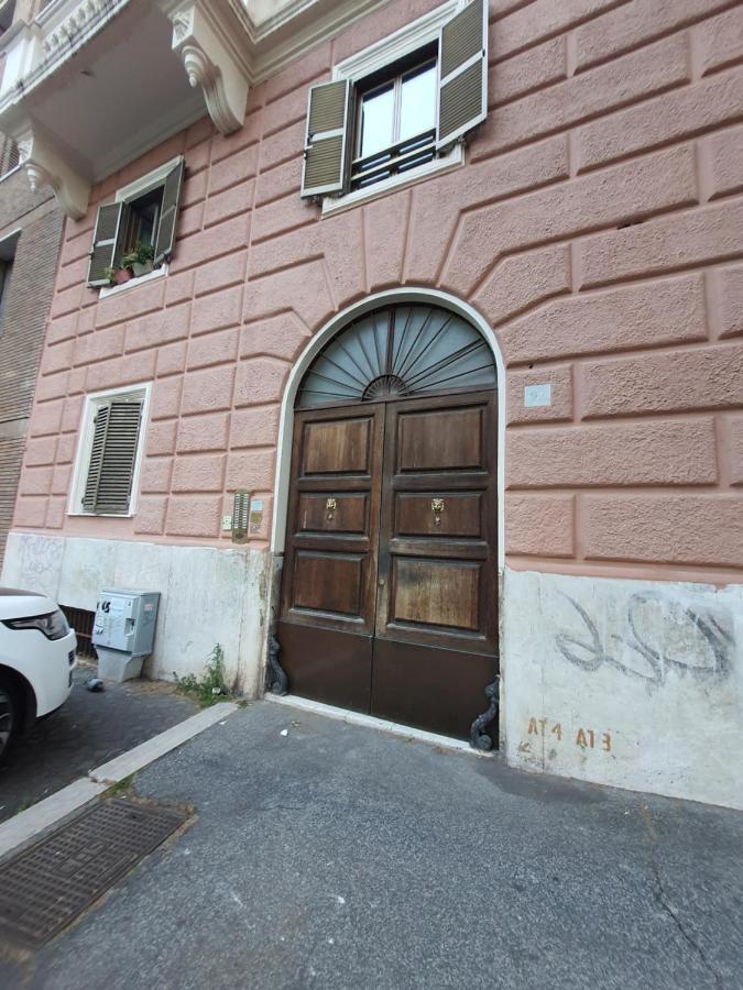 Casa Vacanza Colosseo Whole Holiday Home Apartment Da Pamino & Priscilla Rome Buitenkant foto