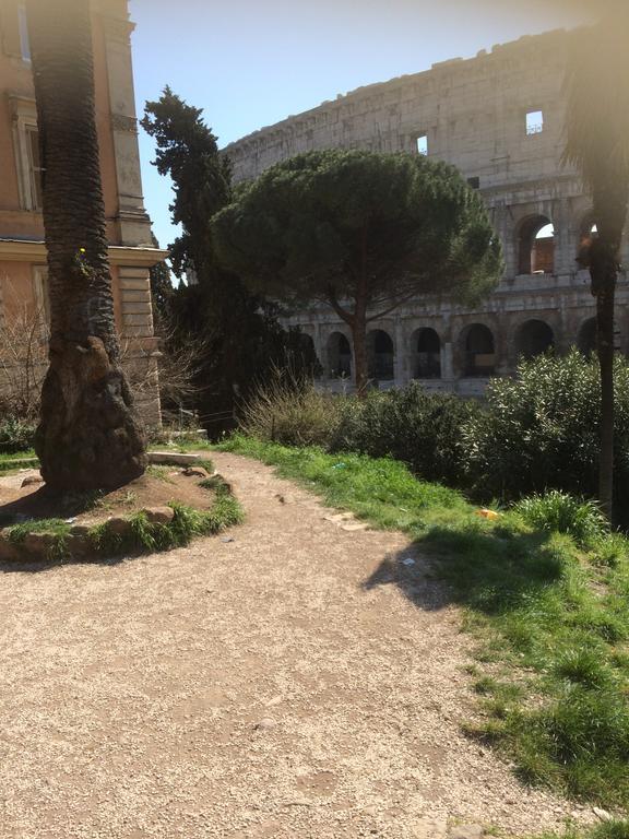 Casa Vacanza Colosseo Whole Holiday Home Apartment Da Pamino & Priscilla Rome Buitenkant foto