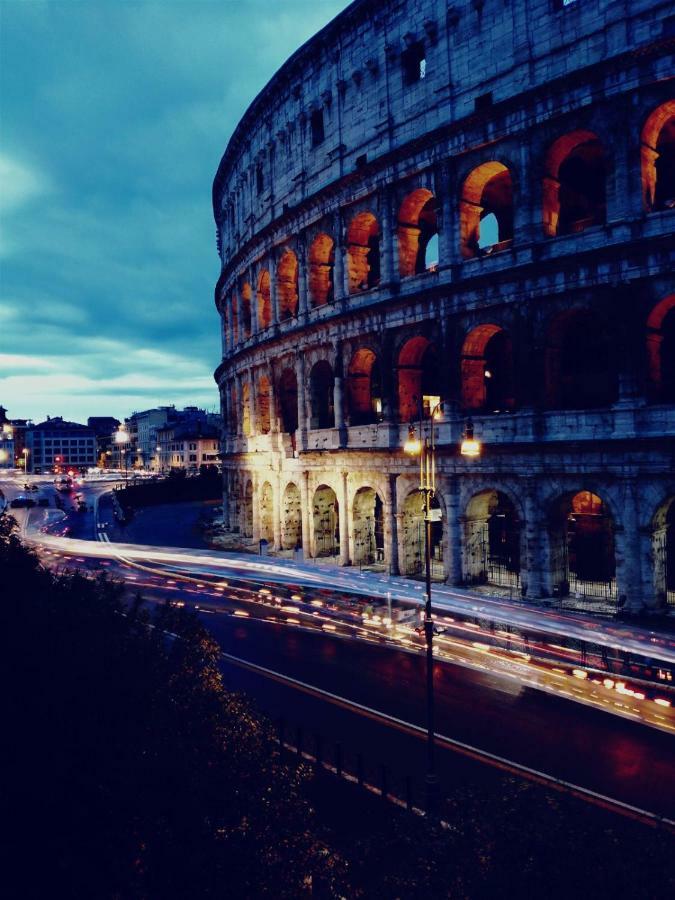 Casa Vacanza Colosseo Whole Holiday Home Apartment Da Pamino & Priscilla Rome Buitenkant foto